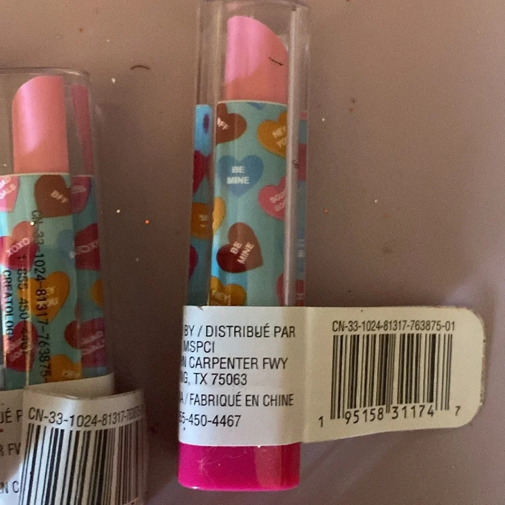 8 Cute Lipstick Erasers